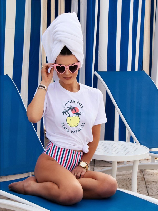 Summer Days Beach Paradise Graphic Tee
