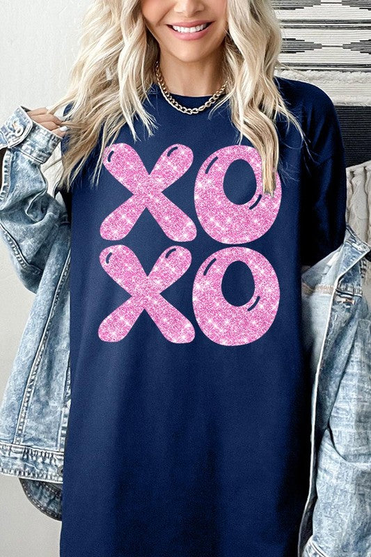 Glitter XOXO Short Sleeve Graphic Tee
