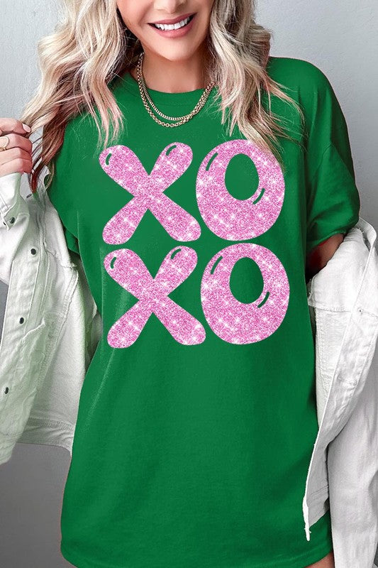 Glitter XOXO Short Sleeve Graphic Tee