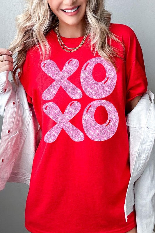 Glitter XOXO Short Sleeve Graphic Tee