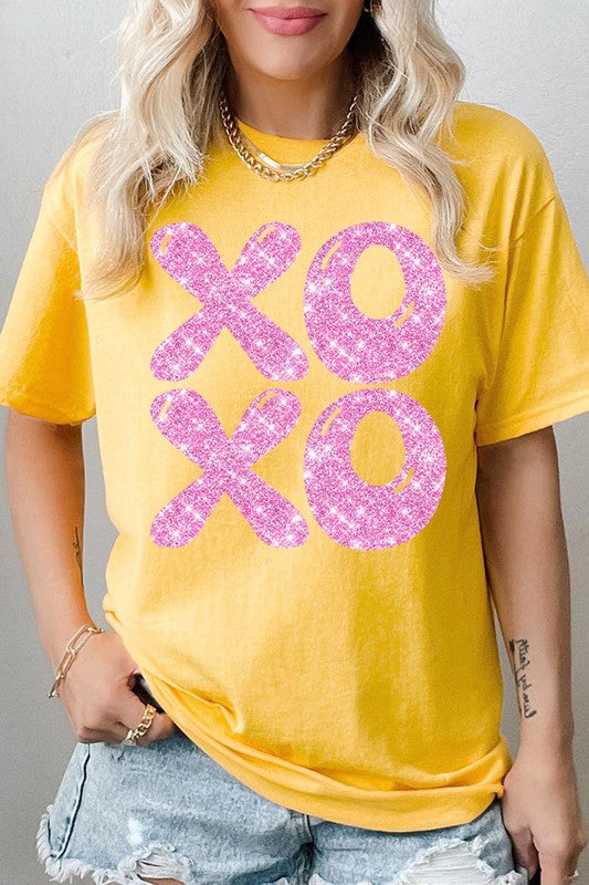 Glitter XOXO Short Sleeve Graphic Tee