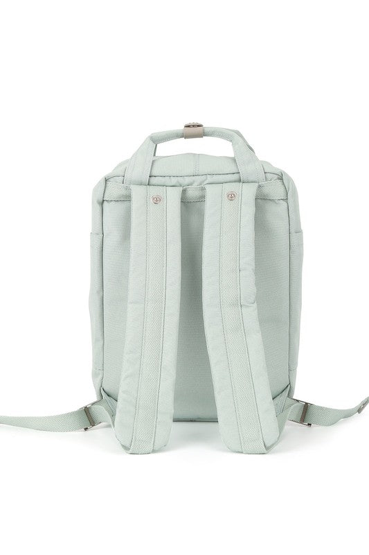 14.9'' WATER AND SCRATCH- RESISTANT BACKPACK