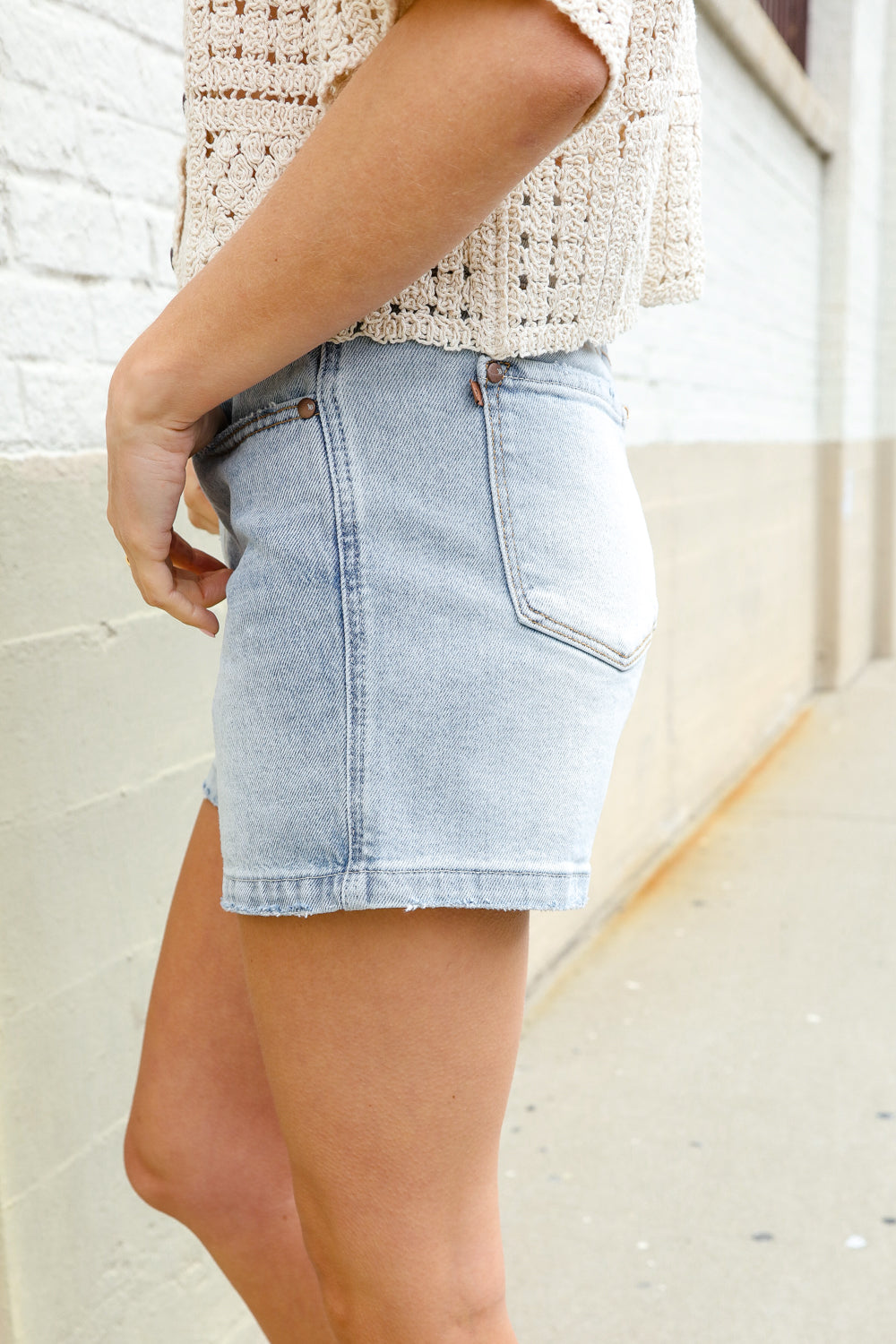 Judy Blue Light Wash Midrise Stitch Hem Denim Shorts